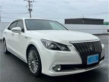 2013 Toyota Crown Majesta