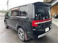 2011 Mitsubishi Delica D5