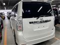 2013 Toyota Voxy
