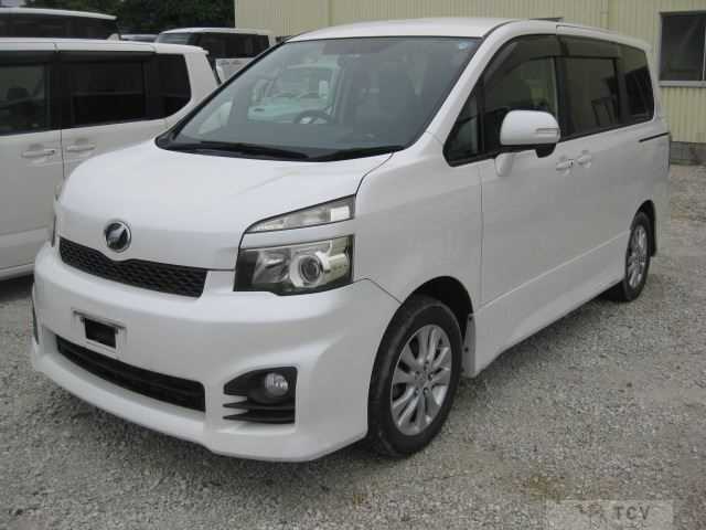 2011 Toyota Voxy