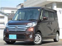2014 Nissan ROOX