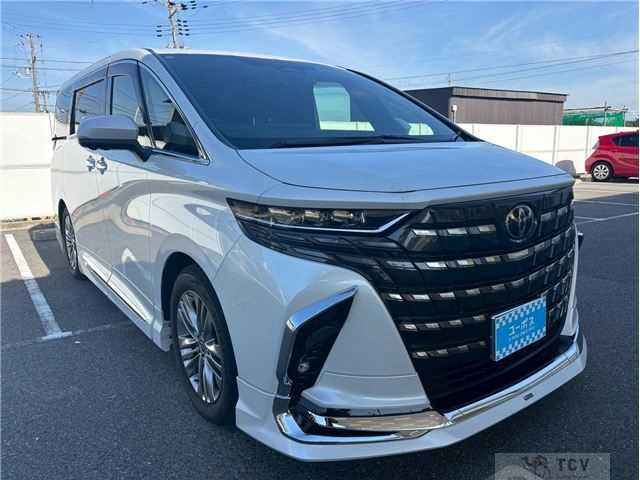 2025 Toyota Alphard Hybrid