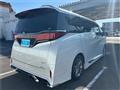 2025 Toyota Alphard Hybrid