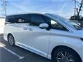 2025 Toyota Alphard Hybrid