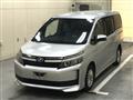 2014 Toyota Voxy