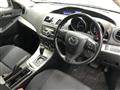 2013 Mazda Axela