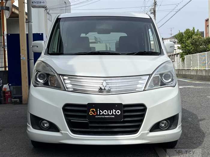 2015 Mitsubishi Delica