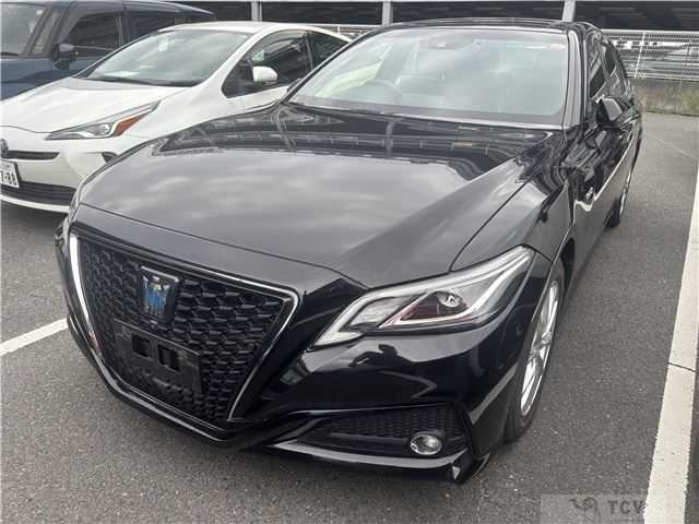 2019 Toyota Crown Hybrid
