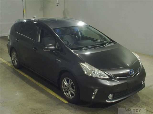 2013 Toyota PRIUS α