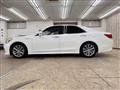2016 Toyota Crown Athlete Series
