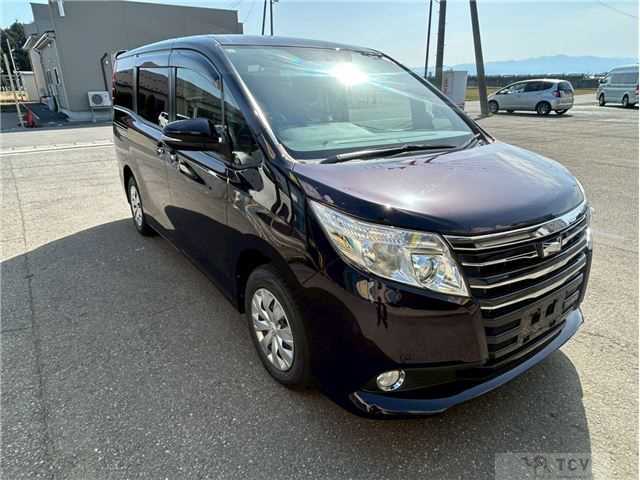 2015 Toyota Noah