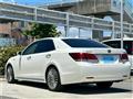 2013 Toyota Crown Majesta