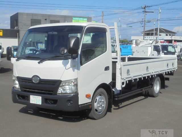 2013 Hino Dutro