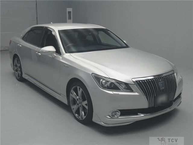 2014 Toyota Crown Majesta