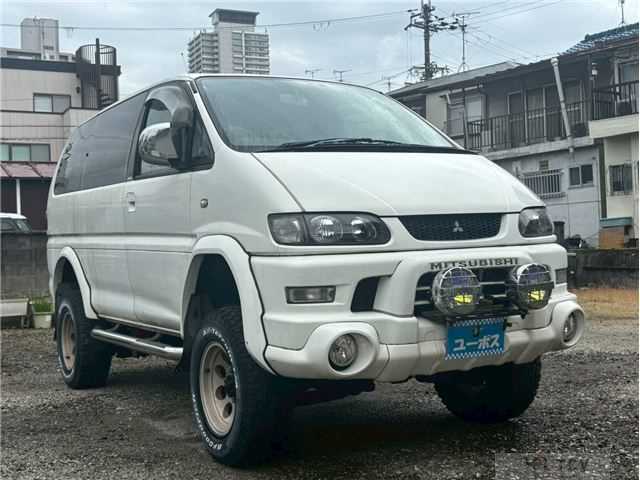 2004 Mitsubishi Delica Spacegear