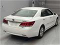 2014 Toyota Crown Hybrid
