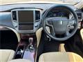 2014 Toyota Crown Hybrid