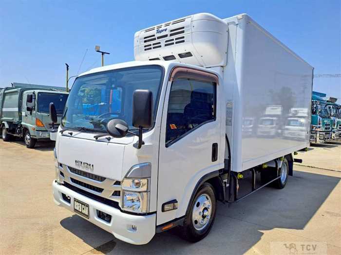 2023 Isuzu Elf Truck