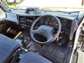 2023 Isuzu Elf Truck