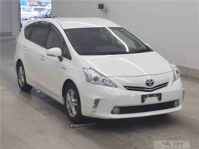 2014 Toyota PRIUS α