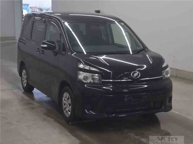 2013 Toyota Voxy