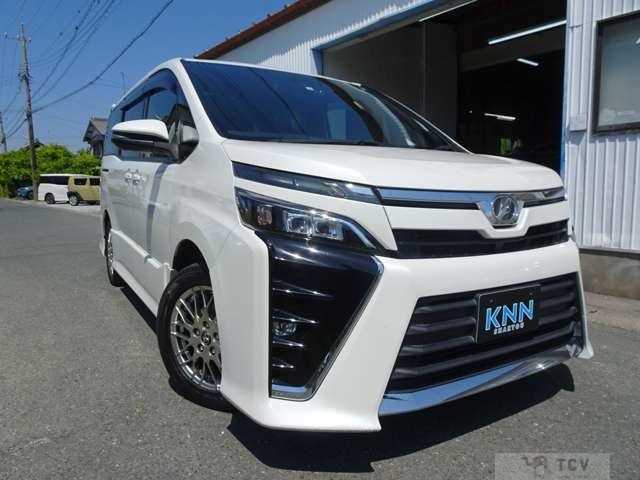 2017 Toyota Voxy