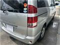 2005 Toyota Noah