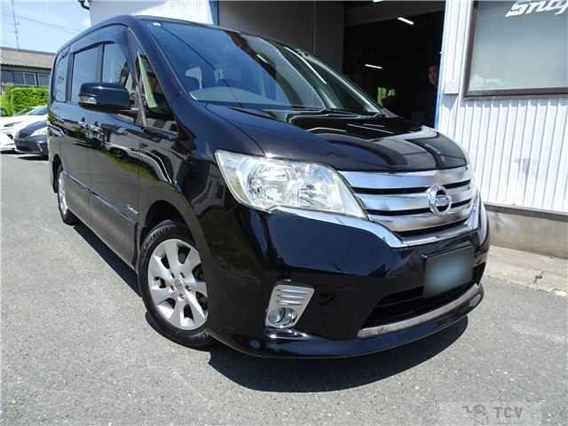 2013 Nissan Serena