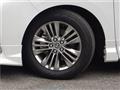 2025 Toyota Alphard Hybrid