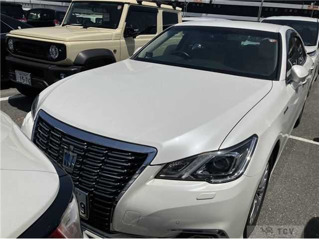 2016 Toyota Crown Hybrid