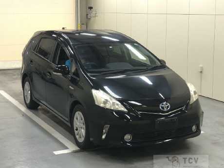 2012 Toyota PRIUS α