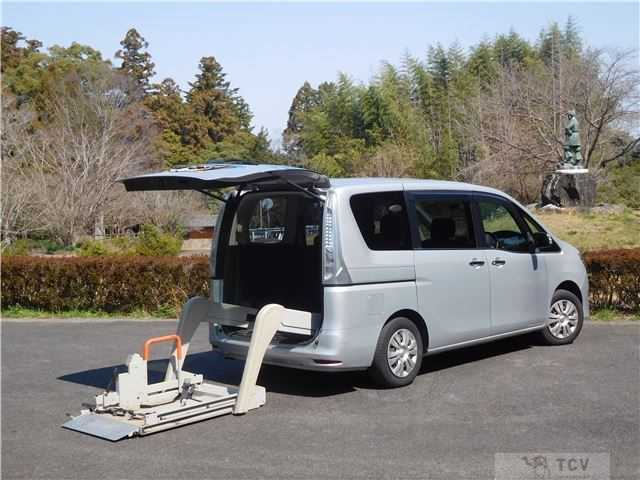 2014 Nissan Serena