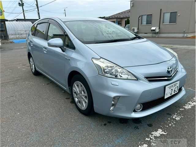 2012 Toyota PRIUS α