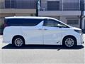 2020 Toyota Alphard Hybrid