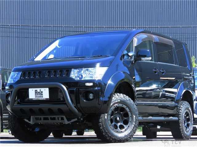 2015 Mitsubishi Delica D5