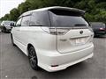2014 Toyota Estima Hybrid