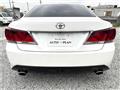 2013 Toyota Crown Hybrid