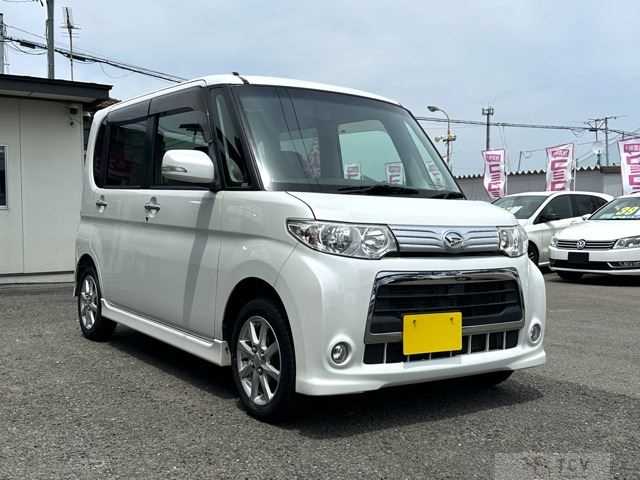 2011 Daihatsu Tanto