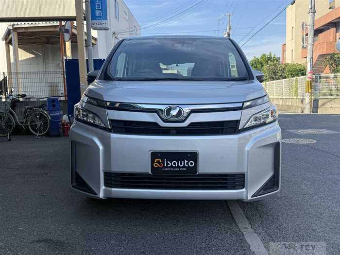 2020 Toyota Voxy