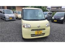 2010 Daihatsu Tanto