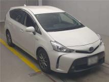 2016 Toyota PRIUS α