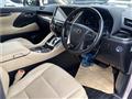 2019 Toyota Alphard Hybrid