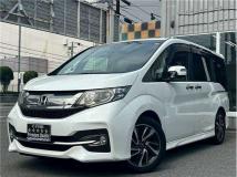 2016 Honda Step WGN