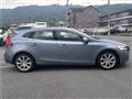 2018 Volvo V40