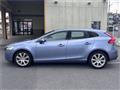2018 Volvo V40