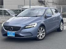 2018 Volvo V40