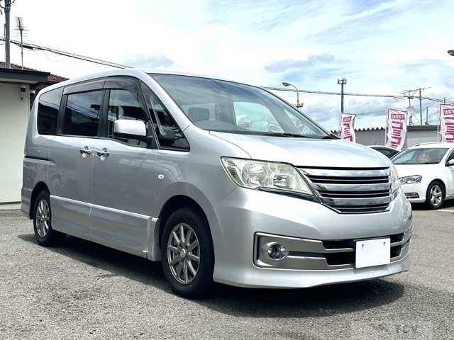 2011 Nissan Serena