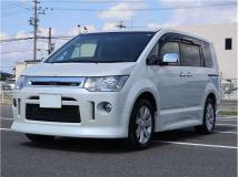 2013 Mitsubishi Delica D5