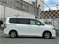 2009 Toyota Voxy