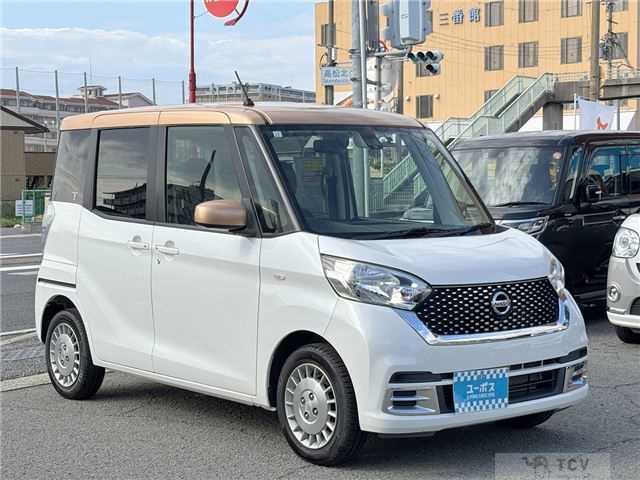 2017 Nissan ROOX